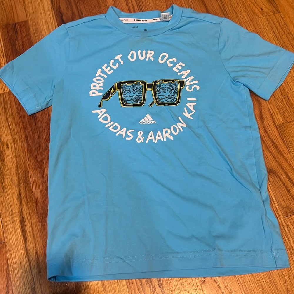 Adidas T shirt Collab with prime blue. Youth medium 9-10 years.